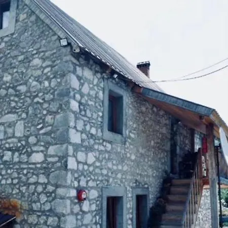 F Kukaj Guest house Valbone