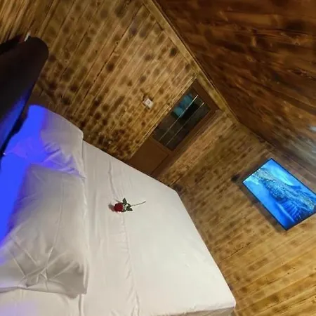 F Kukaj Guest house Valbone