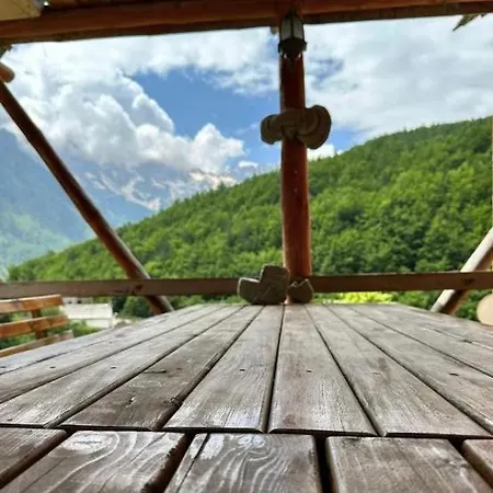 F Kukaj Guest house *