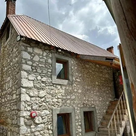 F Kukaj